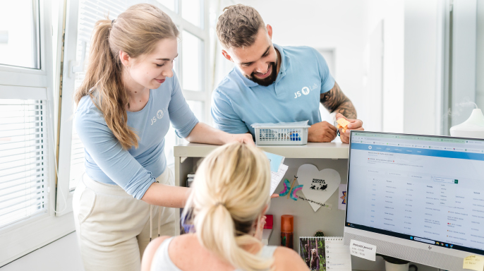 Chaos v komunikaci se zubní laboratoří stojí čas i nervy