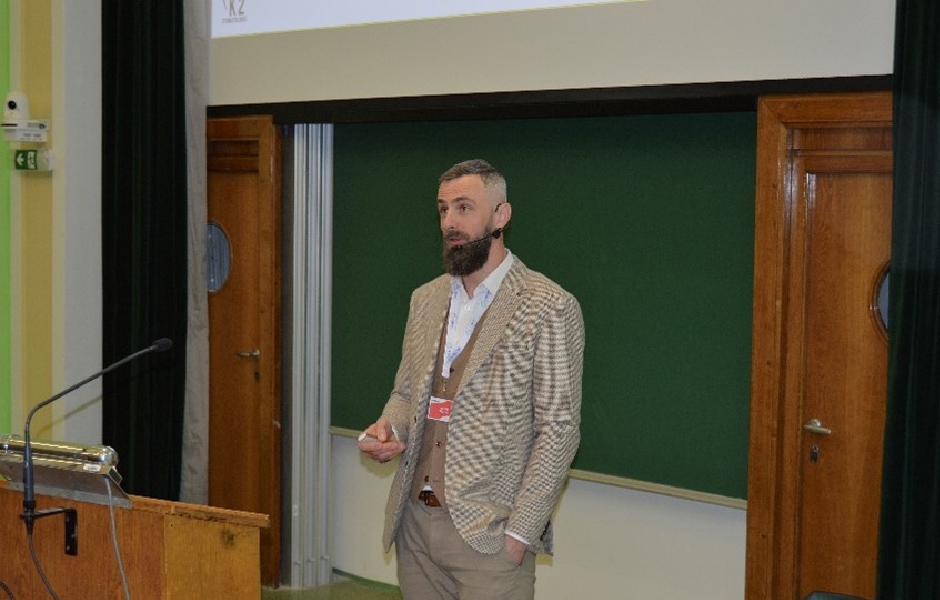 MDDr. Martin Košťál a jeho přednáška „Škola bez cukru – kde končí stomatologická prevence“